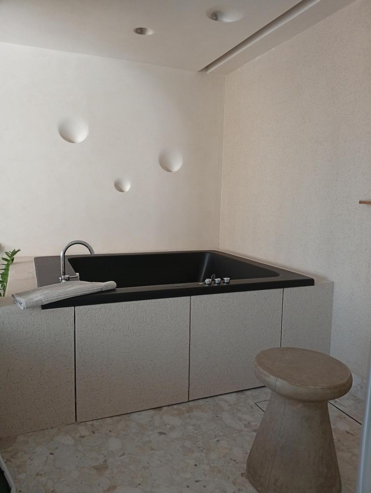 Uzenie All Suites Boutique Resort (Adults Only) Adelianos Kampos Zewnętrze zdjęcie