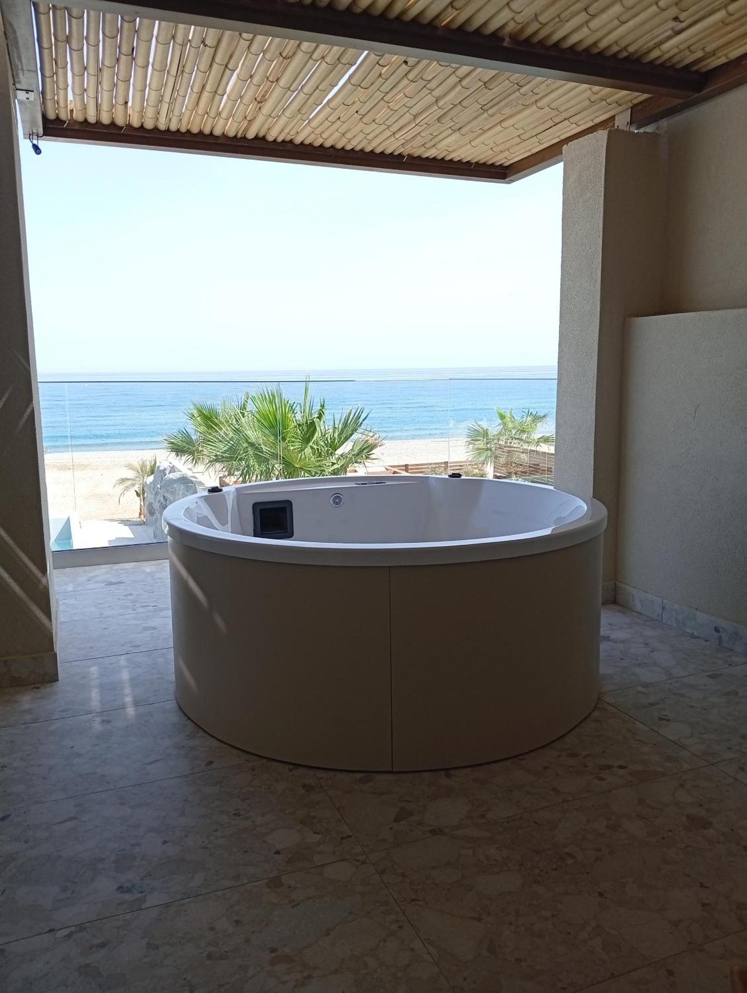 Uzenie All Suites Boutique Resort (Adults Only) Adelianos Kampos Zewnętrze zdjęcie